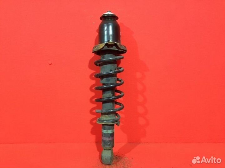 Амортизатор задний Toyota Prius NHW20 1nzfxe 2005