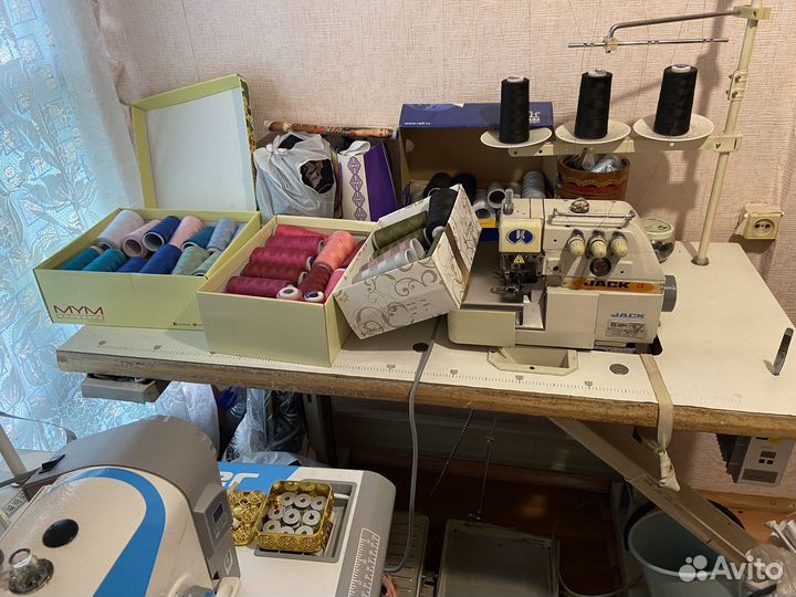 Оверлок промышленный jack