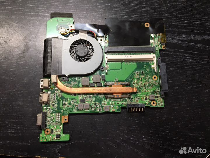 Нетбук Asus eee pc 1215b запчасти корпус плата