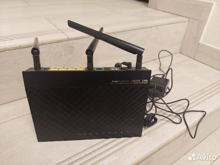 Asus RT-AC66U - роутер