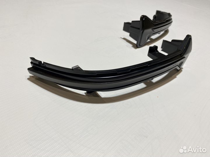 Черные поворотники BMW G30 G31 G38 G11 G12 G14