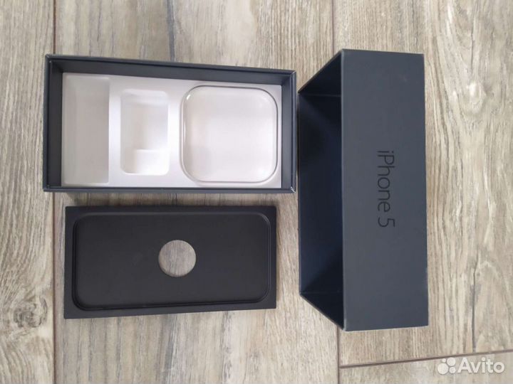 Коробка от iPhone 5, 6s plus