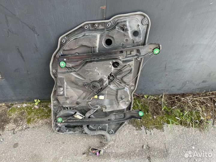 Стеклоподъемник электрический передний правый