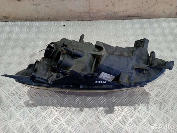 Фара правая, Peugeot Partner 2008