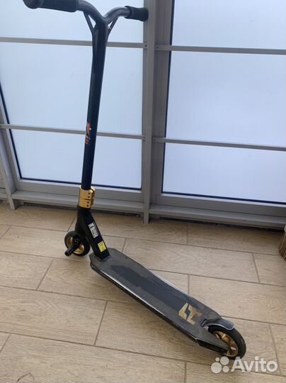 Трюковой самокат