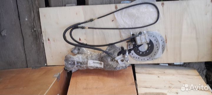 Комплект задних дисковых тормозов на скутер