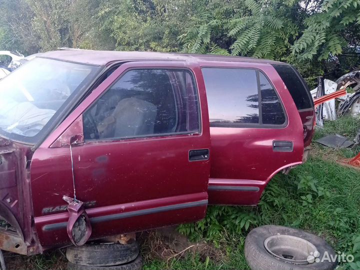 Двери Chevrolet blazer
