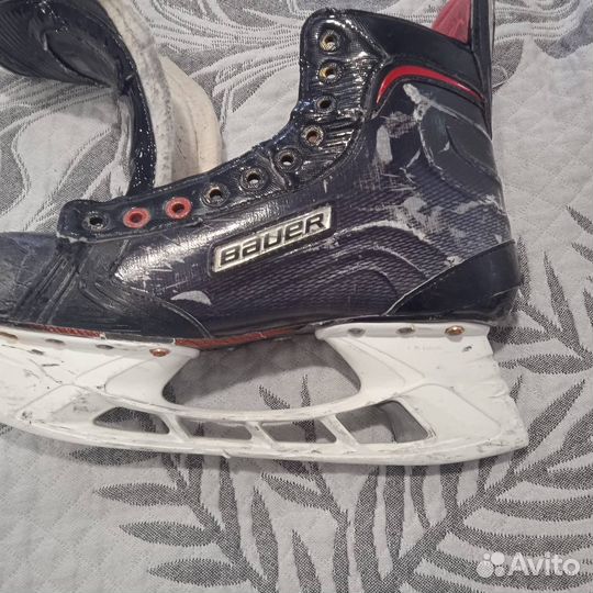 Хоккейные коньки bauer x900