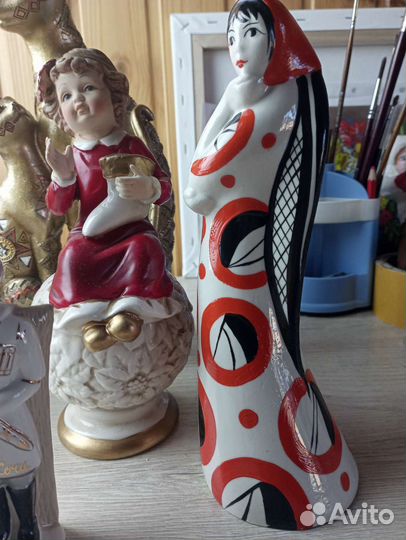 Статуэтки