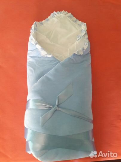 Продаю одеяло на выписку (зима) с уголком