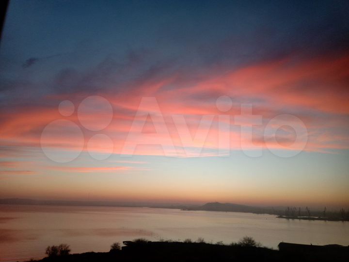 2-к. квартира, 52 м², 10/10 эт.