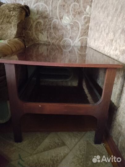 Журнальный столик бу