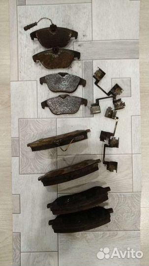 На Мерседес диски тормозные и колодки