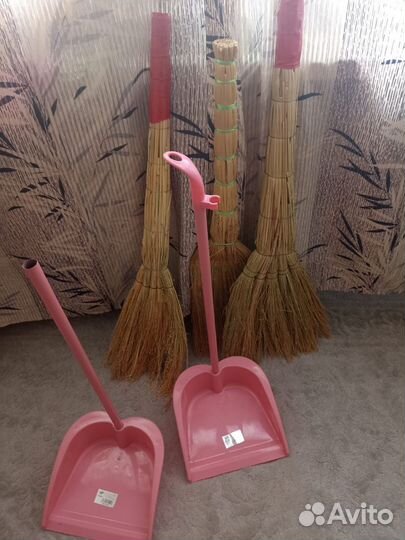 Веник и совок