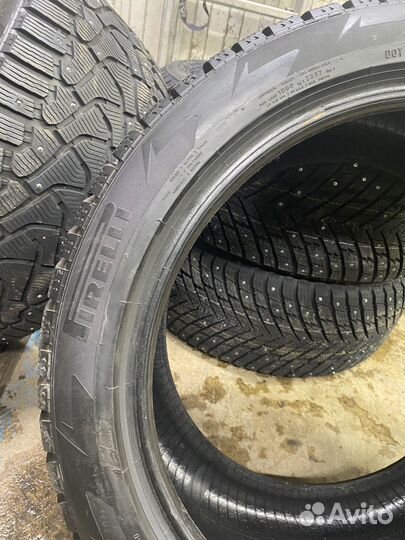 Pirelli Ice Zero 315/35 R20