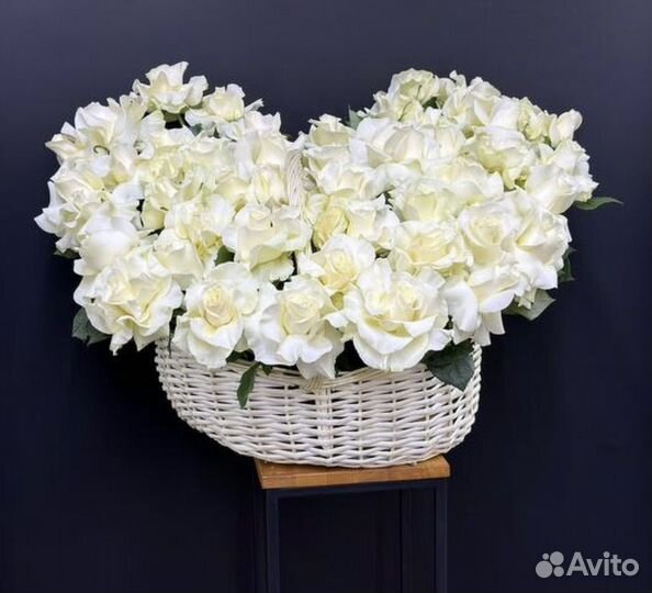 Корзины французская роза тюльпаны гортензии