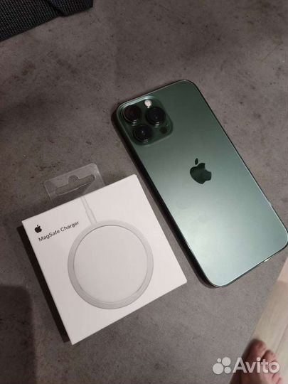 Беспроводная зарядка для iPhone