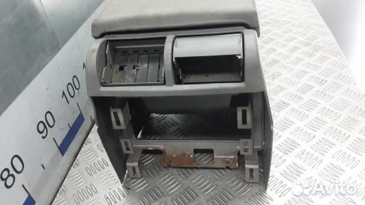 Подлокотник центральный jeep grand cherokee WK (4S