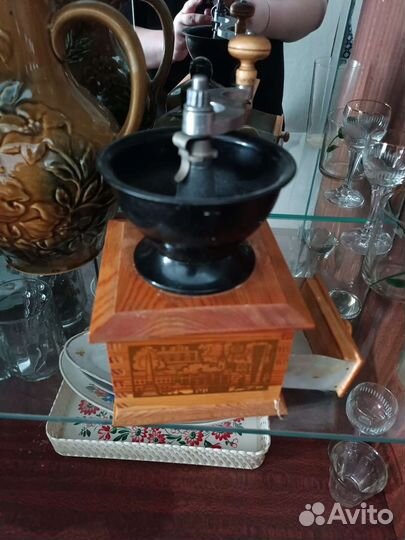Кофемолка ручная бу, коллекционная