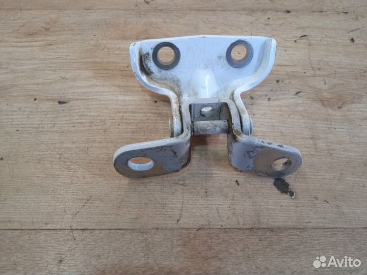 Петля двери задняя левая Kia Rio 4 седан 1.6 2019