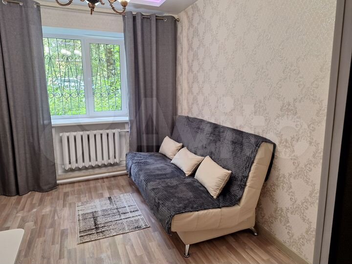 Комната 13 м² в 3-к., 1/4 эт.