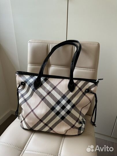 Сумка в стиле Burberry