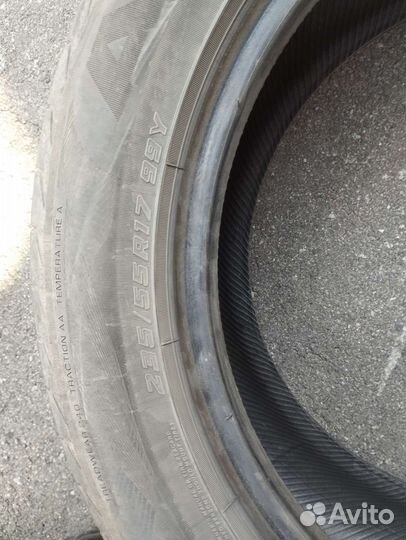 Yokohama Advan Sport V105 235/55 R17 99Y