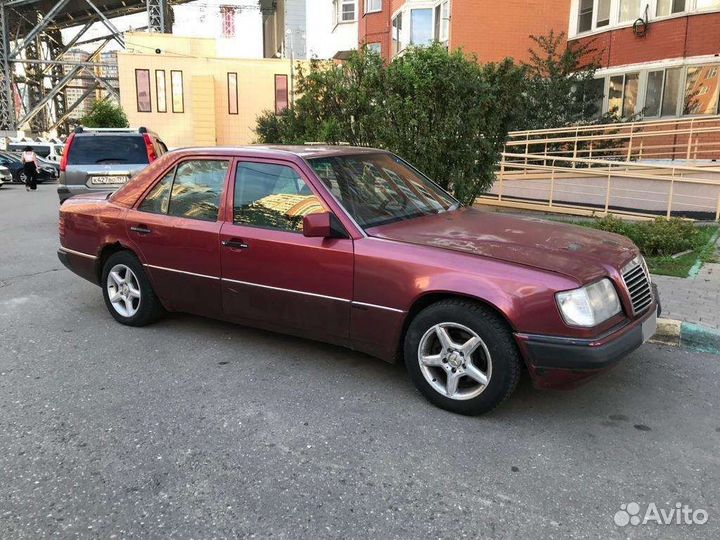 Mercedes-Benz W124 2.3 МТ, 1990, 553 000 км