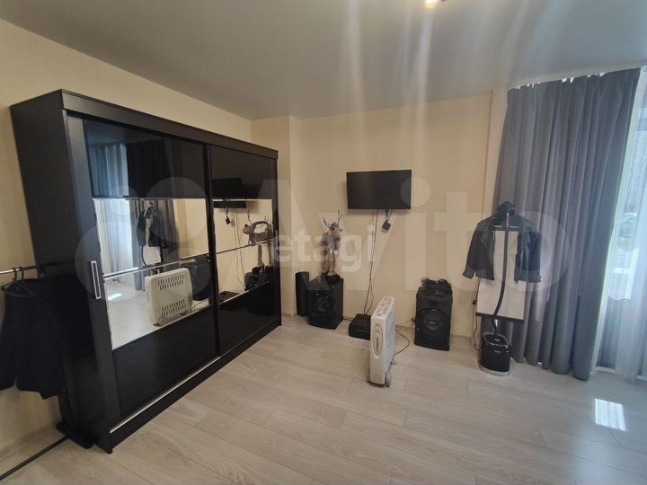 3-к. квартира, 77,8 м², 1/17 эт.