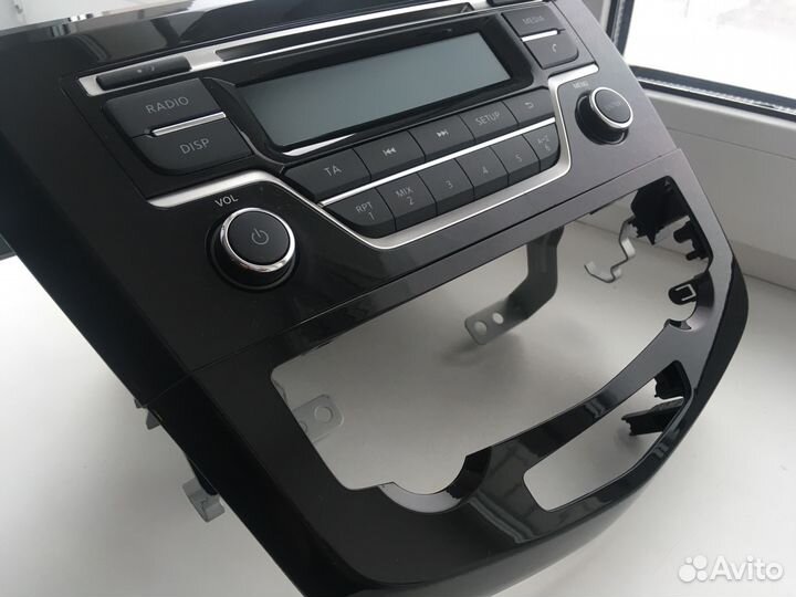 Штатное головное устройство Nissan X-trail 2015