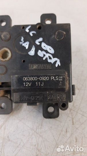 Сервопривод заслонки отопителя Toyota Land Cruiser