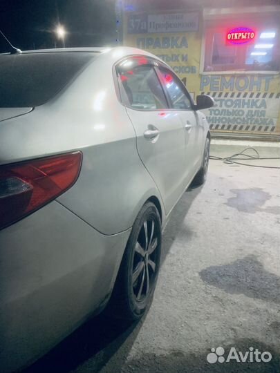 Kia Rio 1.4 AT, 2012, 180 000 км