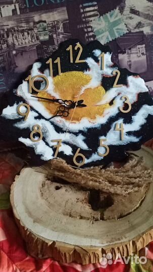 Часы настенные из эпоксидной смолы