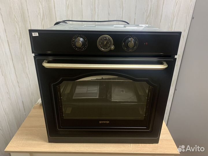 Электрический духовой шкаф Gorenje BO6735CLB