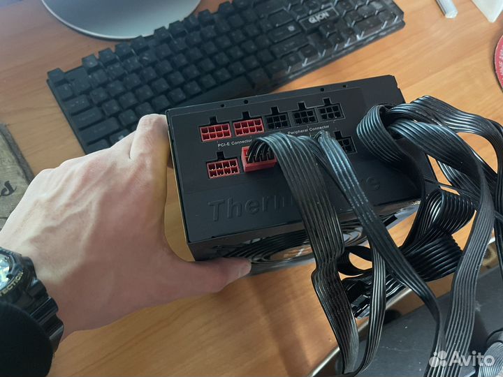 Блок питания thermaltake 1000w