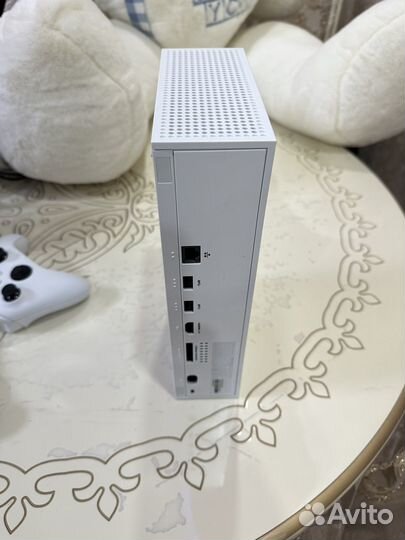 Xbox series s с 2 геймпадами