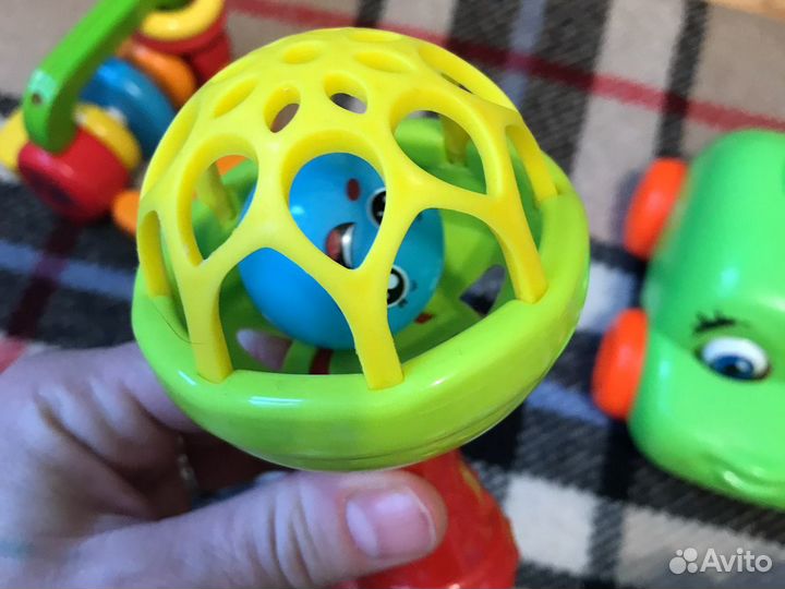 Пакет детских игрушек (и погремушек) 0+