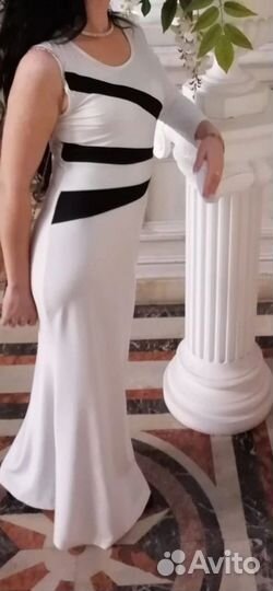 Вечернее платье в пол 42 44 белое