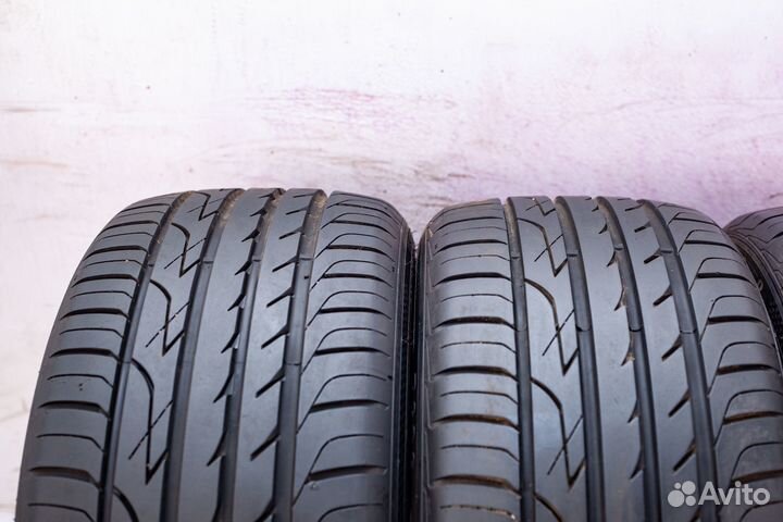 Three-A P606 255/40 R19 100W