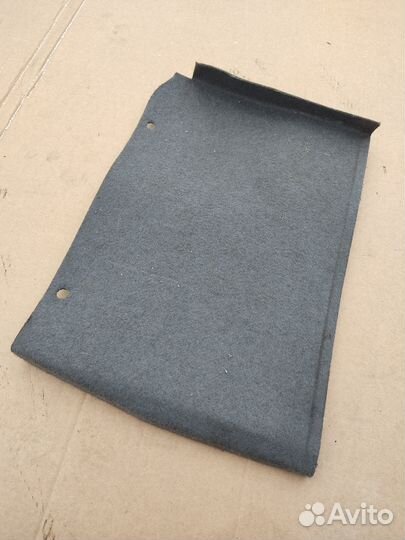 Обшивка багажника задняя правая bmw 5 e39