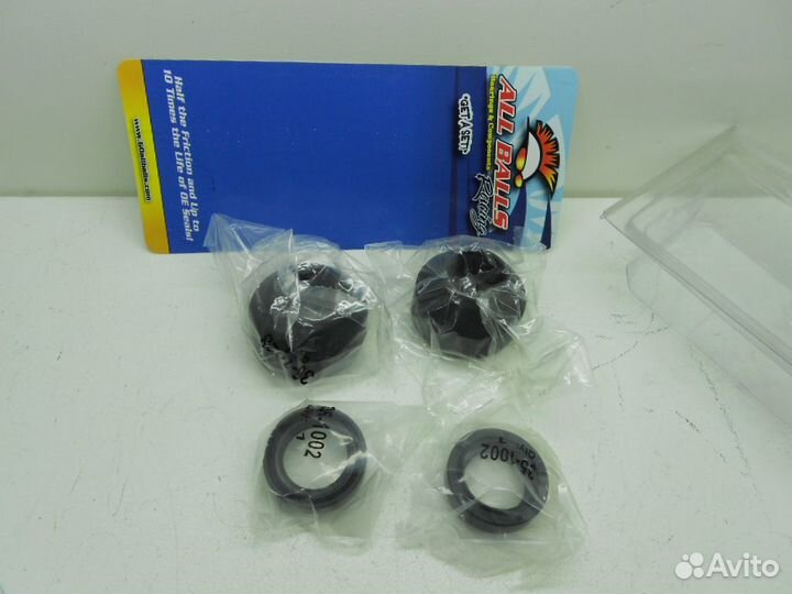 Honda/Suzuki Комплект сальников и пыльников вилки