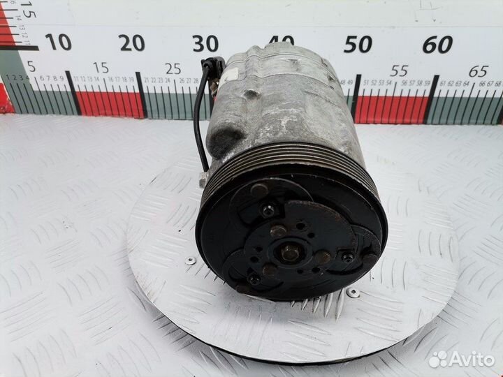 Компрессор кондиционера для Volkswagen Golf 4