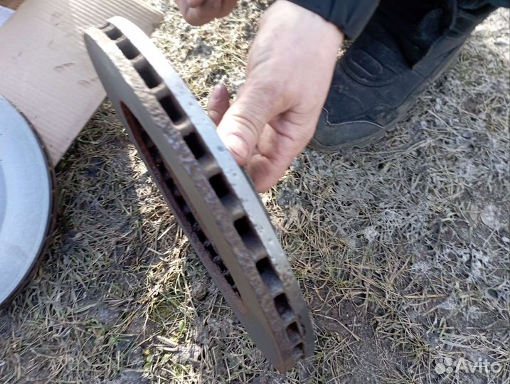 Диски тормозные передние Митсубиси asx