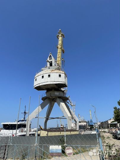 Кран портальный монтажный