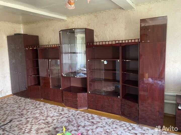 Стенка в гостиную