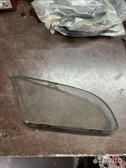 Сетка капота правая Scania 5 1466035