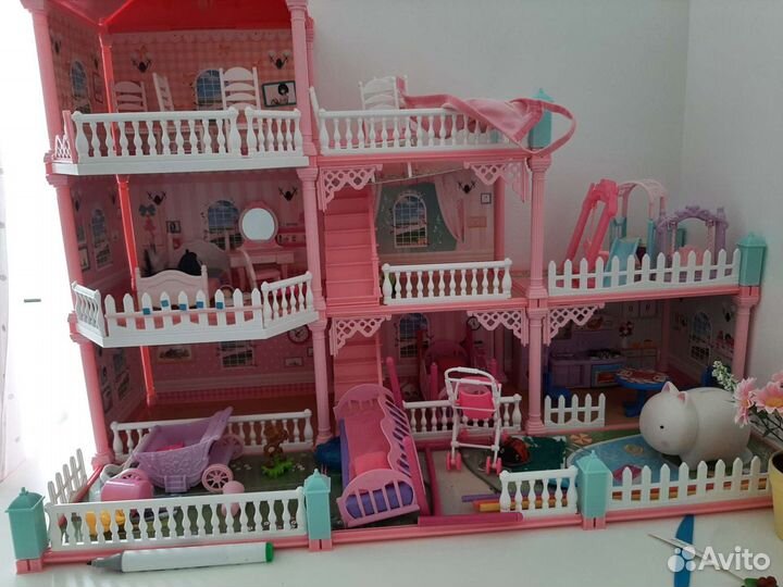 Домик кукольный