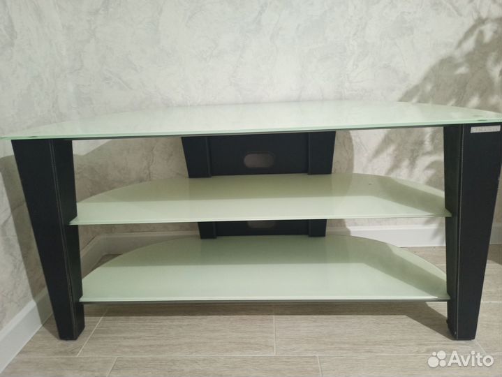 Тумба под телевизор
