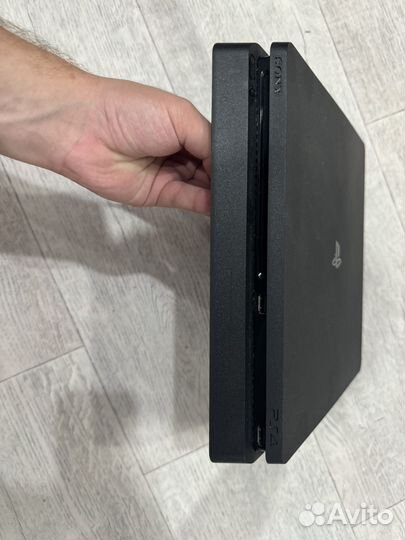 Продаю ps4 slim 500 гб