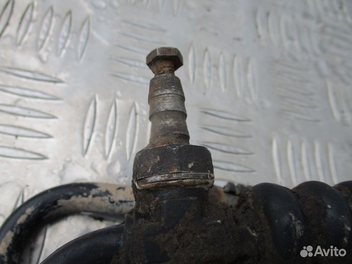 Трубка гур напорная VW Transporter T4